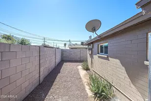 4421 N 23rd Ave, Phoenix, AZ 85015 - Photo 18