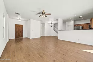 12962 N 88th Ln, Peoria, AZ 85381 - Photo 10