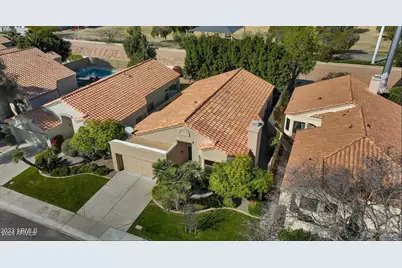 222 E Vaughn Avenue, Gilbert, AZ 85234 - Photo 2