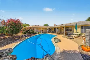 581 W Park Ave, Chandler, AZ 85225 - Photo 30
