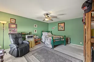 581 W Park Ave, Chandler, AZ 85225 - Photo 18