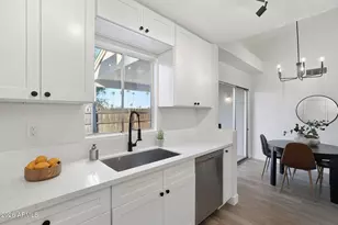 4322 E Carson Rd, Phoenix, AZ 85042 - Photo 2