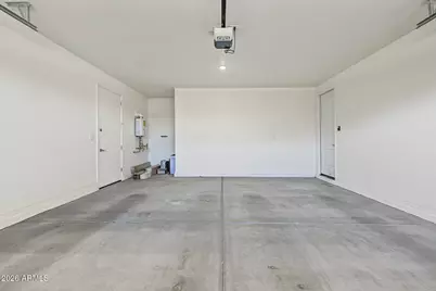 23864 N 162nd Lane, Surprise, AZ 85387 - Photo 32