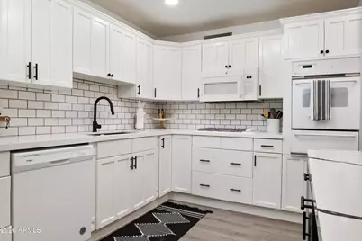 2216 N 74th Way, Scottsdale, AZ 85257 - Photo 10