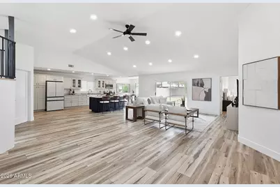 978 E Driftwood Drive, Tempe, AZ 85283 - Photo 12