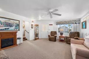 813 Beryl Dr, Apache Junction, AZ 85120 - Photo 1