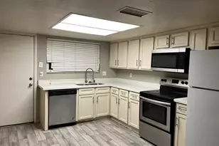 8122 N 33rd Ave, Phoenix, AZ 85051 - Photo 2