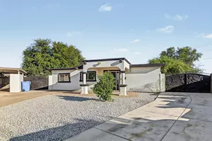 7715 W Crittenden Ln, Phoenix, AZ 85033 - Photo 10