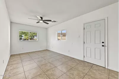 7715 W Crittenden Lane, Phoenix, AZ 85033 - Photo 20