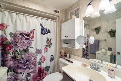 13251 N Cedar Drive, Sun City, AZ 85351 - Photo 10