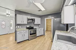 25424 S Montana Ave, Sun Lakes, AZ 85248 - Photo 14