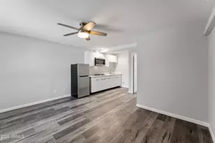 3025 N 32nd St, Phoenix, AZ 85018 - Photo 2