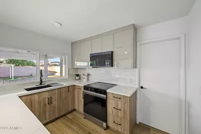 7062 W Garfield Street, Phoenix, AZ 85043 - Photo 6