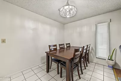10404 W Kingswood Circle, Sun City, AZ 85351 - Photo 10