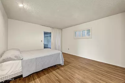 10404 W Kingswood Circle, Sun City, AZ 85351 - Photo 16