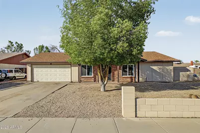 8602 W Heatherbrae Drive, Phoenix, AZ 85037 - Photo 1