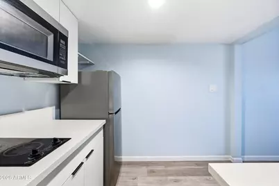3025 N 32nd Street #Apt 6, Phoenix, AZ 85018 - Photo 10