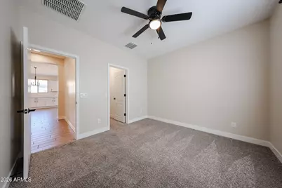 5121 N 81st Avenue, Glendale, AZ 85303 - Photo 32