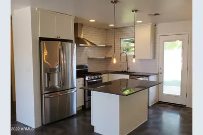 3416 N 37th Street #7, Phoenix, AZ 85018 - Photo 1