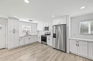 1332 E Campbell Ave, Phoenix, AZ 85014 - Photo 12