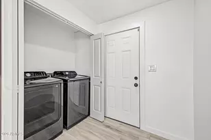 1332 E Campbell Ave, Phoenix, AZ 85014 - Photo 26