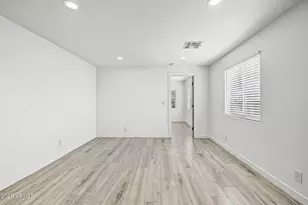 1332 E Campbell Ave, Phoenix, AZ 85014 - Photo 8