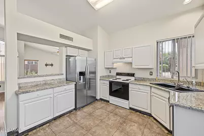 872 W Silver Creek Road, Gilbert, AZ 85233 - Photo 12