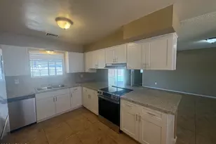 3828 W Lane Ave, Phoenix, AZ 85051 - Photo 4