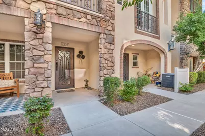 2458 E Roma Avenue, Phoenix, AZ 85016 - Photo 2