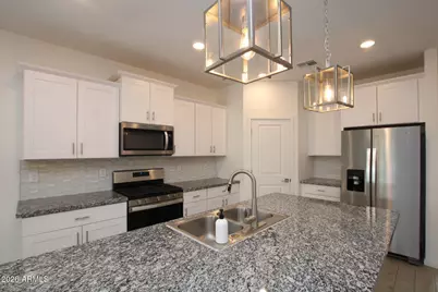 6765 W Southgate Avenue, Phoenix, AZ 85043 - Photo 2