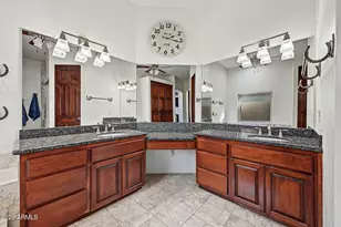 1744 E Country Ln, Gilbert, AZ 85298 - Photo 20