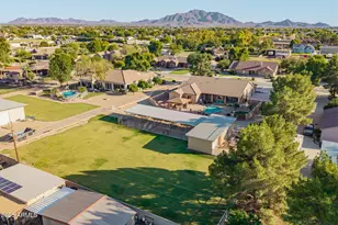 1744 E Country Ln, Gilbert, AZ 85298 - Photo 46