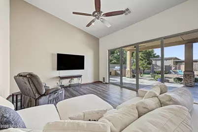1744 E Country Lane, Gilbert, AZ 85298 - Photo 10