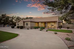 1744 E Country Ln, Gilbert, AZ 85298 - Photo 2