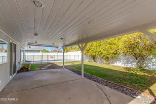 4322 E Mulberry Dr, Phoenix, AZ 85018 - Photo 34