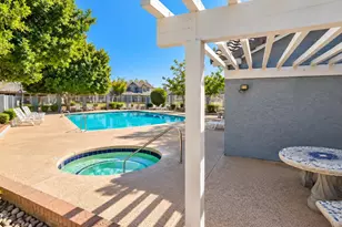 860 N McQueen Rd, Chandler, AZ 85225 - Photo 18