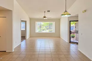860 N McQueen Rd, Chandler, AZ 85225 - Photo 2