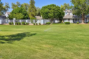 860 N McQueen Rd, Chandler, AZ 85225 - Photo 16