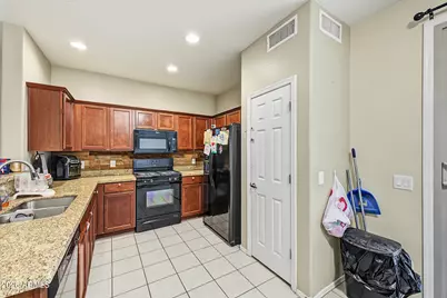 18166 W Sunnyslope Lane, Waddell, AZ 85355 - Photo 8