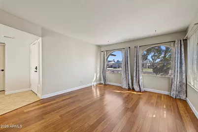 9758 N 68th Lane, Peoria, AZ 85345 - Photo 2