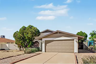 9758 N 68th Lane, Peoria, AZ 85345 - Photo 1