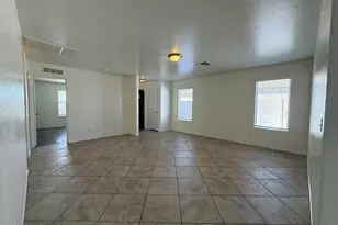 5807 N 73rd Dr, Glendale, AZ 85303 - Photo 8