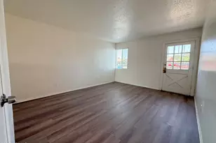 5825 W Flower St, Phoenix, AZ 85031 - Photo 4