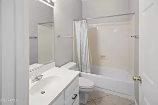 1214 E Beverly Ln, Phoenix, AZ 85022 - Photo 20