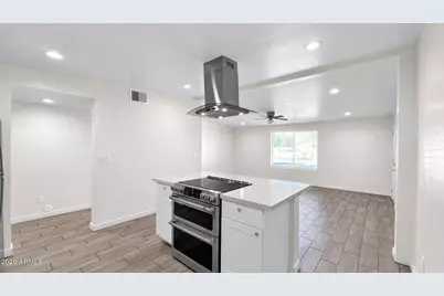 2325 N 30th Street, Phoenix, AZ 85008 - Photo 12