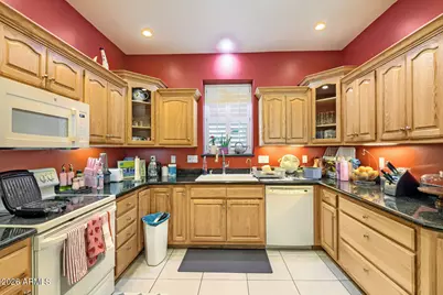 7740 W Orangewood Avenue, Glendale, AZ 85303 - Photo 18