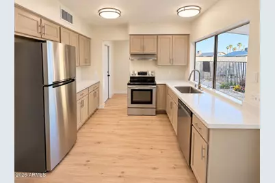 911 W Colgate Drive, Tempe, AZ 85283 - Photo 8