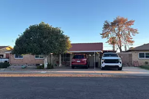 3915 W Keim Dr, Phoenix, AZ 85019 - Photo 1
