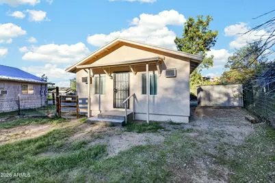 341 N Lincoln Street, Wickenburg, AZ 85390 - Photo 2