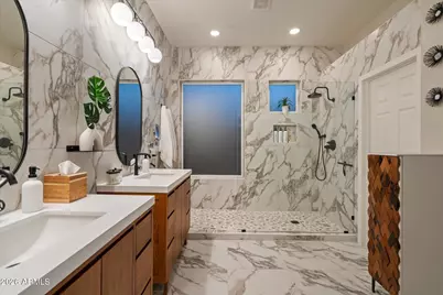 22440 N 52nd Place, Phoenix, AZ 85054 - Photo 26